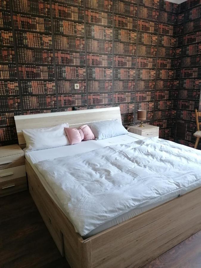Hotelzimmer Im Alten Reihenhaus Auf Der Stadtmauer Бахарах Экстерьер фото